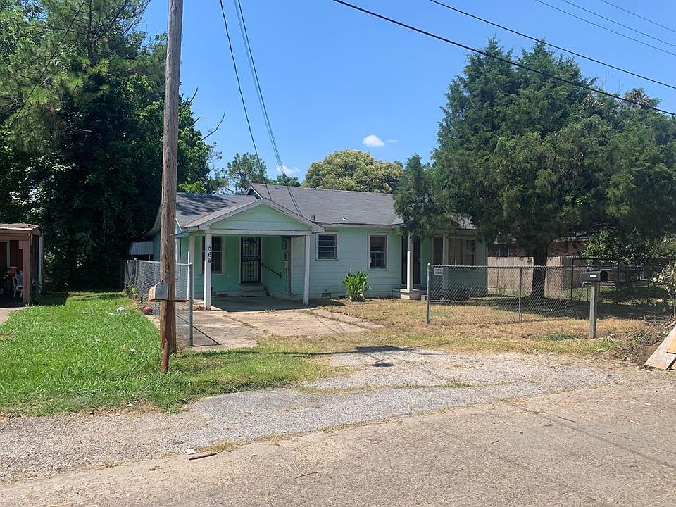 1st image of 966 Patton Dr