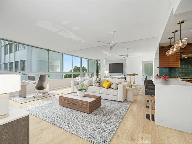 17352 W Sunset Blvd — Photo 3