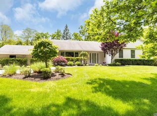 12 Tiana Pl, Dix Hills, NY