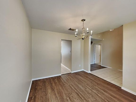 4th image of 2875 Sun River Ln