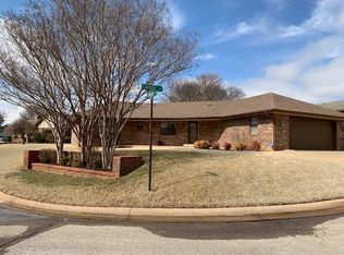 1505 Concord Ave, Clinton, OK 73601