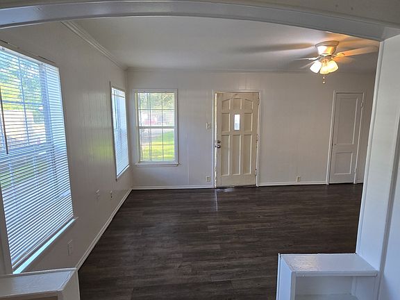 4th image of 207 W Francis Ave