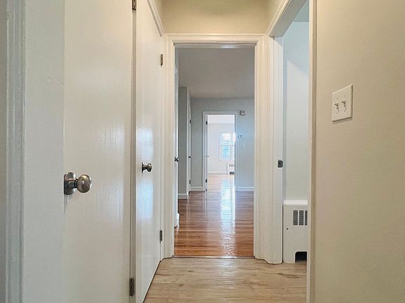 5th image of 167 Norwood Ave APT 1