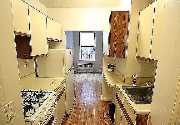 4th image of 406 E 64th St #13A