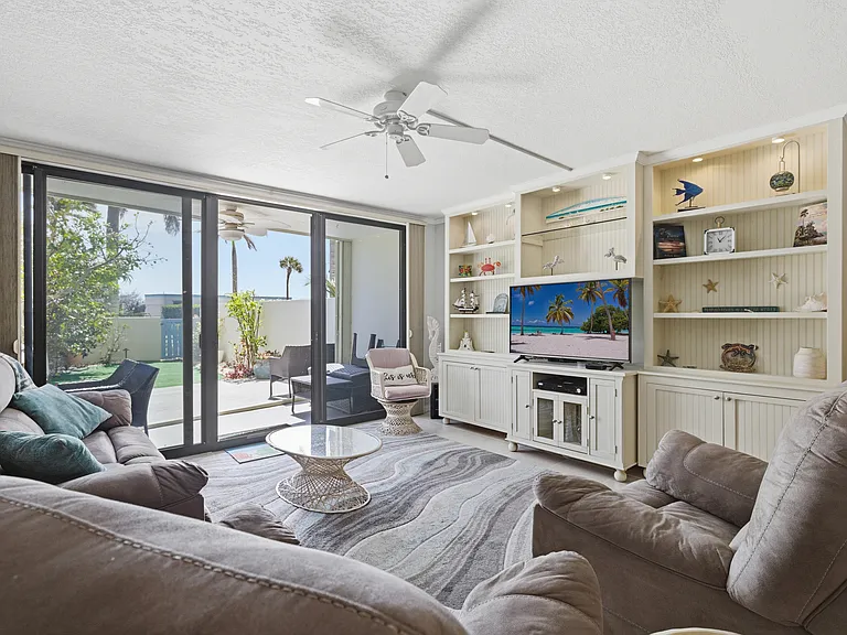 355 S Ocean Dr #106 — Photo 20