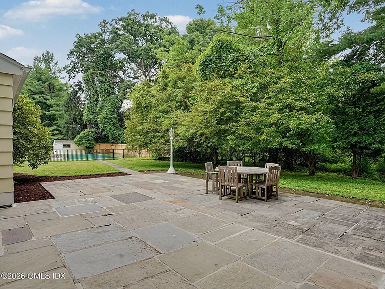 23 Copper Beech Rd — Photo 16