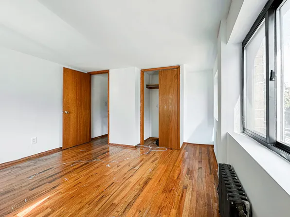 29 7th Avenue South image 6 of 12