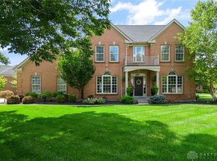 185 McLean Dr, Springboro, OH 45066