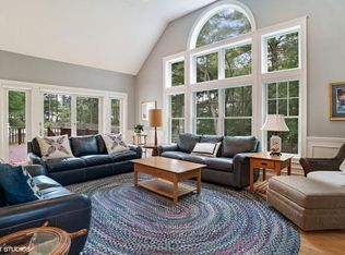 68 Eagle Dr, Mashpee, MA 02649