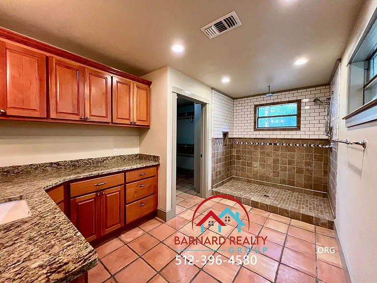 12365 FM 20 — Photo 20