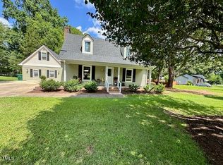 110 Riding Ridge Rd, Fuquay Varina, NC 27526