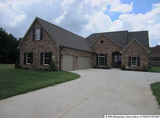 1469 Monteith Dr, Hernando, MS 38632