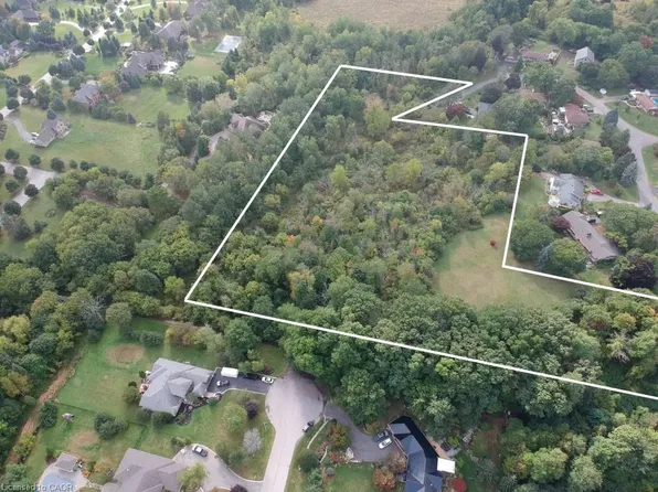 26 Marshboro Ave, Hamilton, ON L9H 5E1