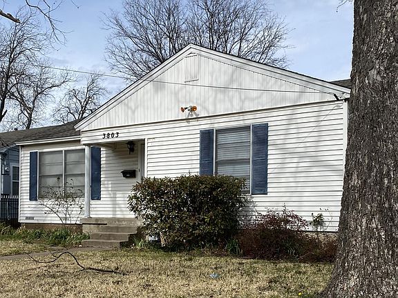 3rd image of 3803 Poinsettia Dr