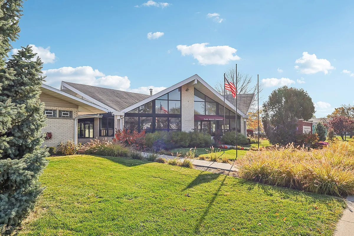 25-web-or-mls-Kennedy Dr-0611-904 - Park Ridge Commons