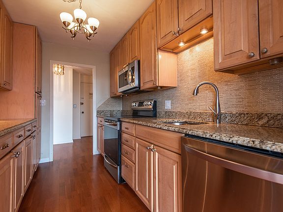 4th image of 4250 N Marine Dr APT 2216
