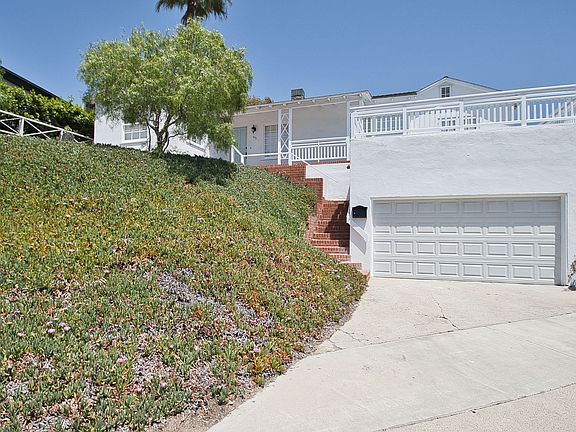 2nd image of 800 N Ardmore Ave