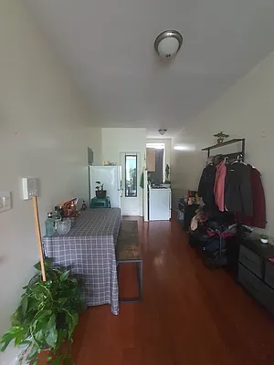 Rented by R New York | media 10