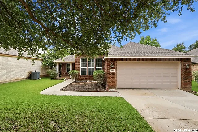 1222 Stetson Grn — Photo 1