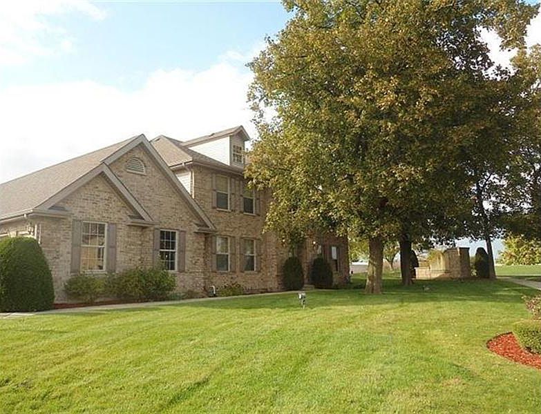 2nd image of 18412 Stonecreek Dr