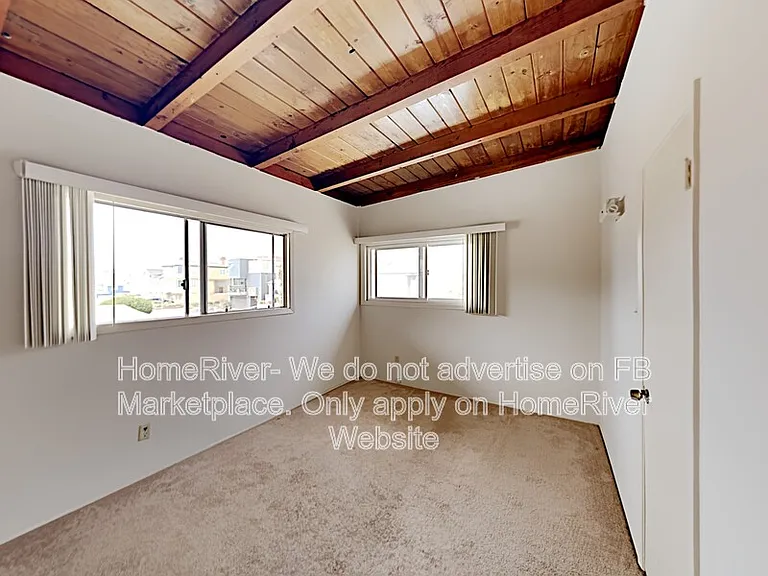 3516 Ocean Dr — Photo 8