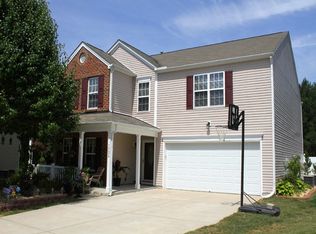 1025 Lockberry Ct, Clayton, NC 27520