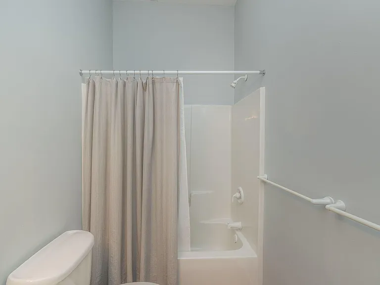 3169 Glenview Dr — Photo 44