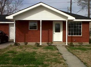 2428 Artillery Dr, Chalmette, LA 70043