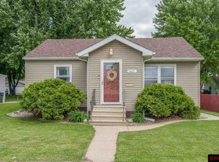 1407 N 2nd St, Mankato, MN 56001