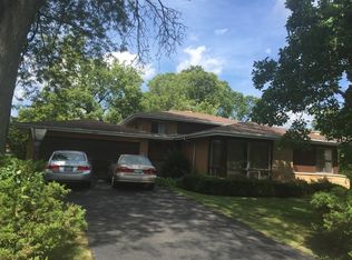 2424 Harrison St, Glenview, IL