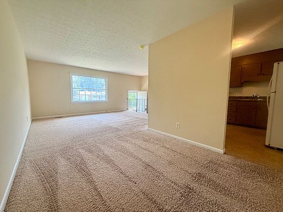 5th image of 6518 Jamaica Ct
