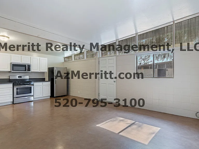 3647 E 2nd St #106 — Photo 5