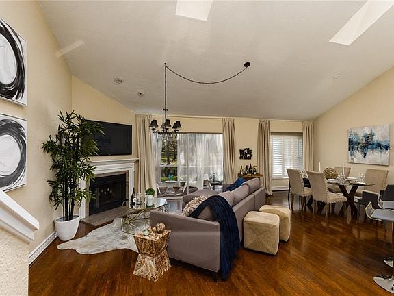 2nd image of 623 Segovia Ct NE #404