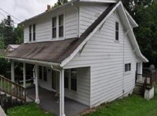 435 Craig St NW, Norton, VA 24273