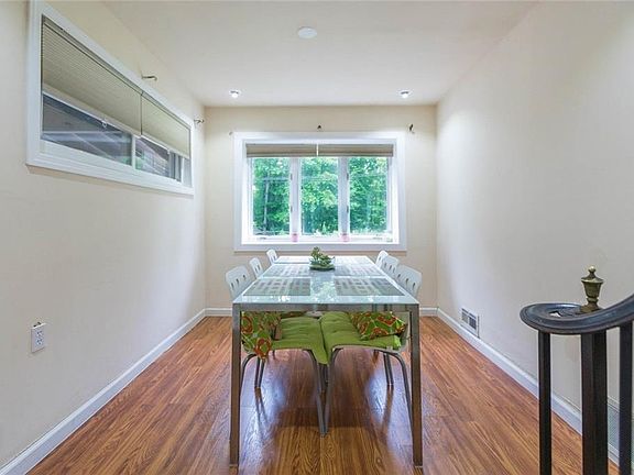 4th image of 1436 Evelyn Ave