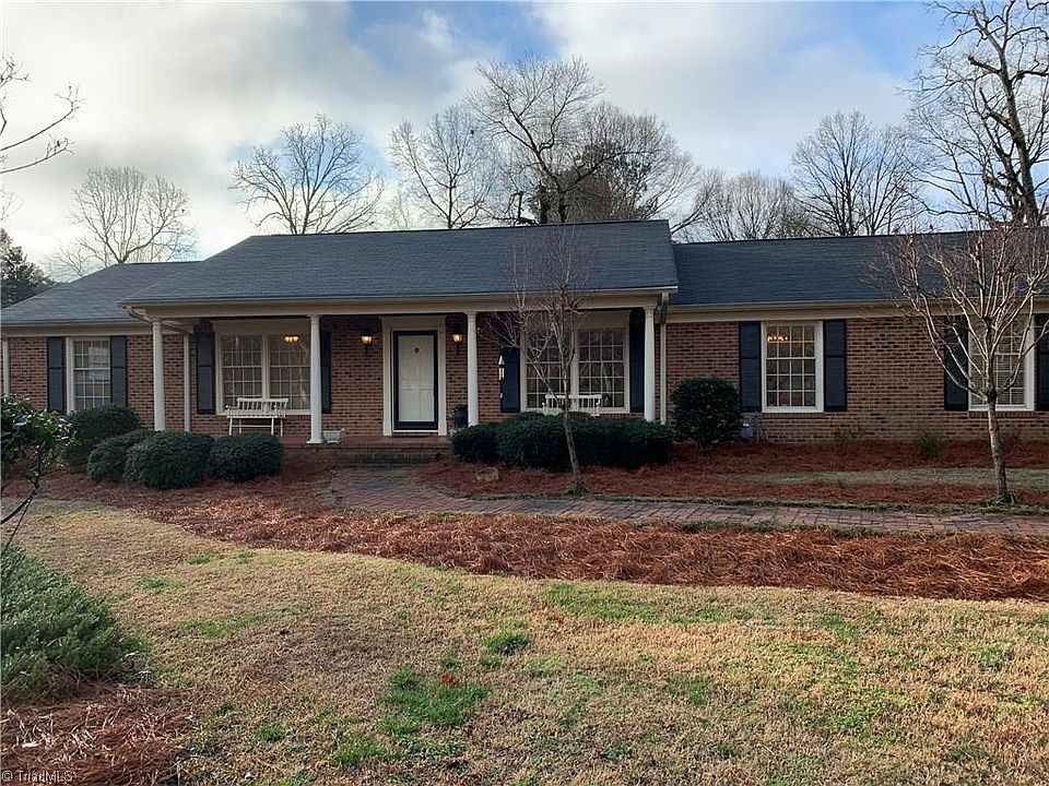 1st image of 104 Avonwood Dr