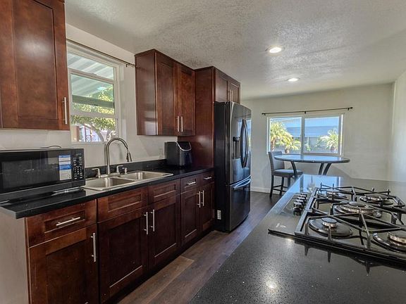 5th image of 400 Greenfield Dr Space 136