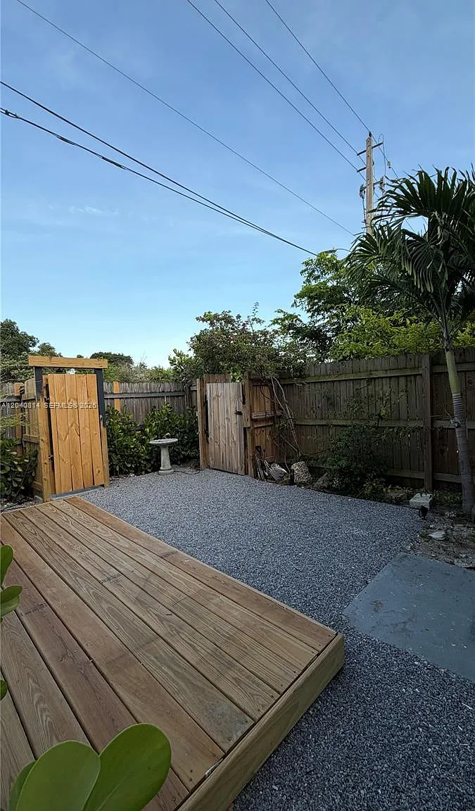 7th Avenue Highlands — Photo 2