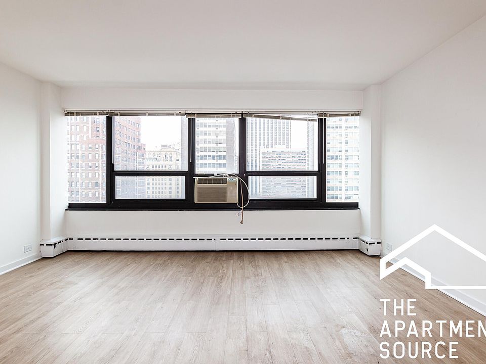 1st image of 352 W Oakdale Ave #1010