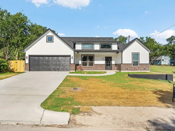 2217 Andover St, Fort Worth, TX 76114
