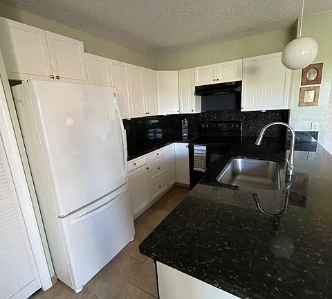 4th image of 75-6016 Alii Dr APT 307
