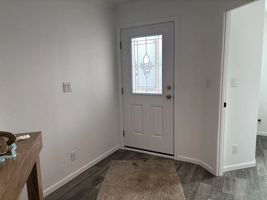 3 bed, 2.5 bath, 1460 sqft, $2,050 — Photo 4