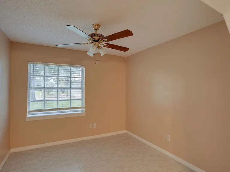 5212 Abelia Dr — Photo 25