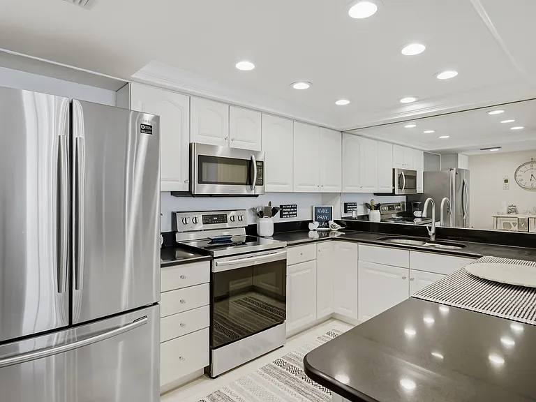 1460 Gulf Blvd #1205 — Photo 9