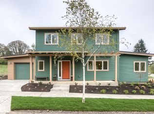 1884 John Muir Cir SE, Salem, OR 97302