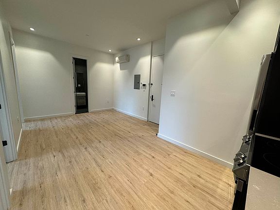 4th image of 23 Eldert St #2B