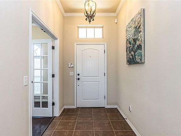 5th image of 15824 Sonador Dr