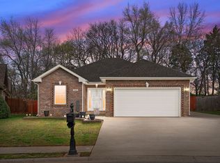 1028 Hendricks Ct, Clarksville, TN 37040