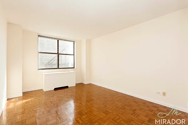 Rented by Mirador Real Estate | media 17