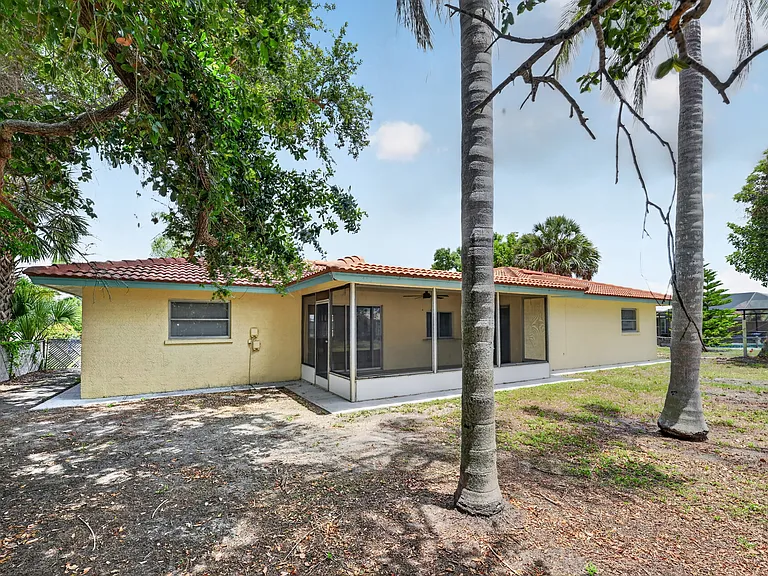 2508 Cardwell Way — Photo 32